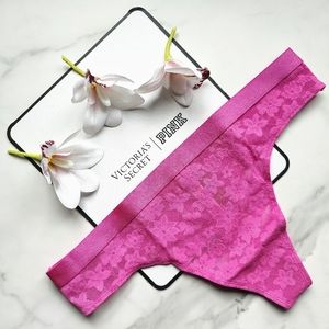 NWT PINK VICTORIA'S SECRET WEAR EVERYWHERE LACE THONG PANTY IN PINK BERRY SIZE M